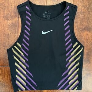 Nike workout top